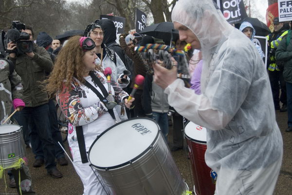 Stop Trident, Troops out of Iraq © 2007, Peter Marshall